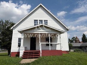Building Photo - 503 N Franklin St