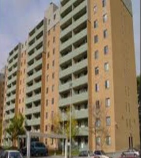 Building Photo - River Park Towers