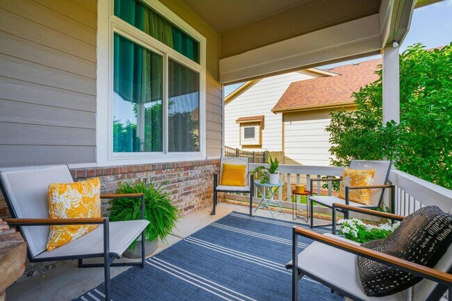 Foto del edificio - 2213 East Timber Lane Street