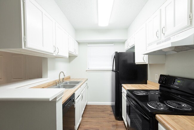 Foto del edificio - Callaghan Heights Apartments