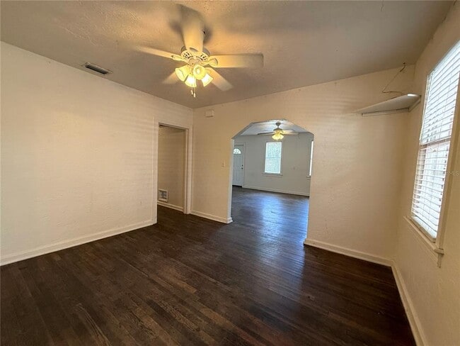 Foto del edificio - 1627 NW 8th Ave