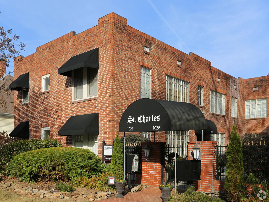 Building Photo - 1026 Saint Charles Ave NE