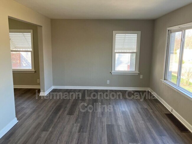 Foto del edificio - 9724 Margo Ann Ln