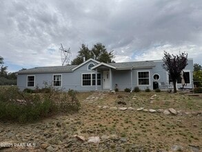 Building Photo - 2490 W Glenshandra Dr