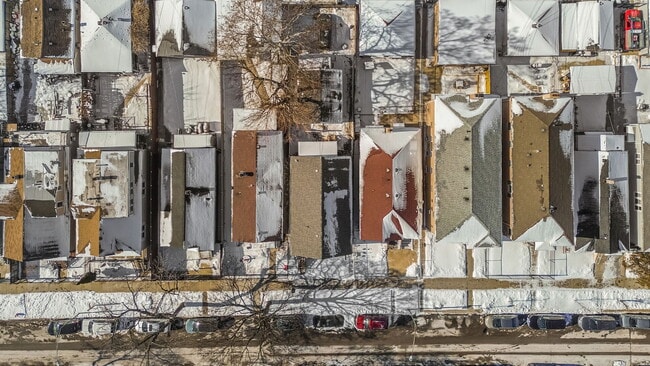 Building Photo - 2142 N Mobile Ave