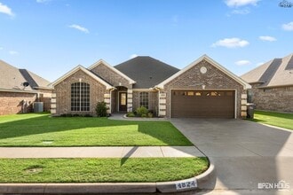 Building Photo - 4824 Olivia Ln