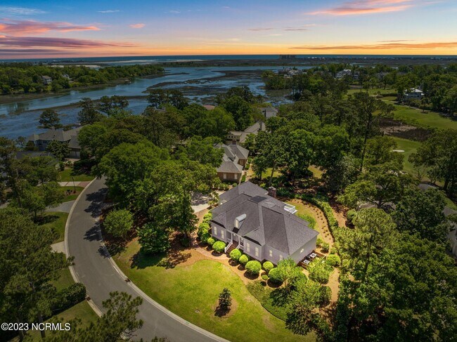 Foto del edificio - 2208 Masons Point Pl