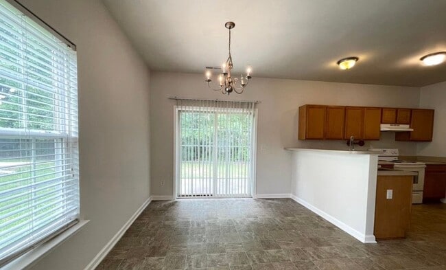 Building Photo - 3137 Rendezvous Dr