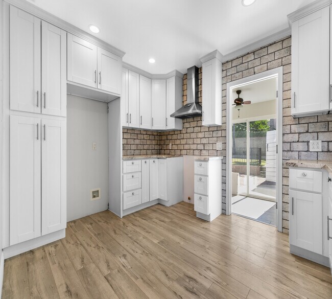Building Photo - 10238 Mather Ave