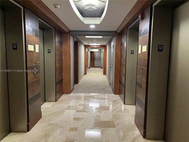 Foto del edificio - 31 SE 5th St