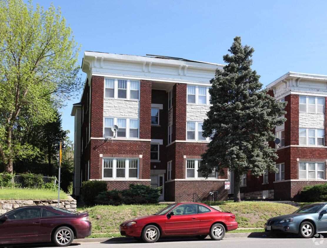 Primary Photo - 3214-3220 Saint John Ave