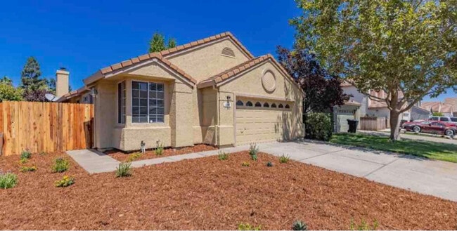 Building Photo - 1247 Arbor Ct