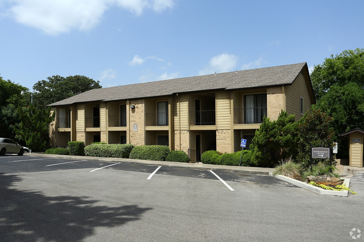 Primary Photo - The Hilltop Apartment Homes