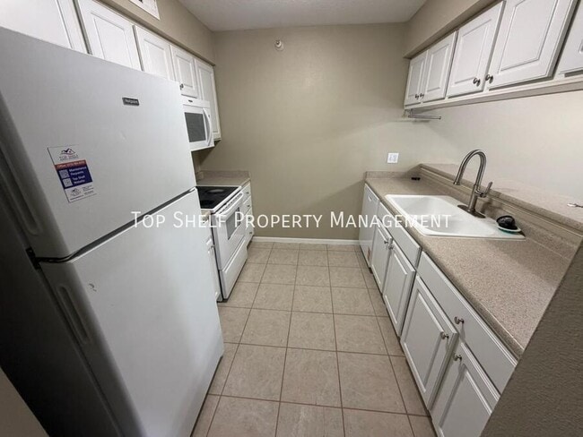 Foto del edificio - 101 NW 8th St