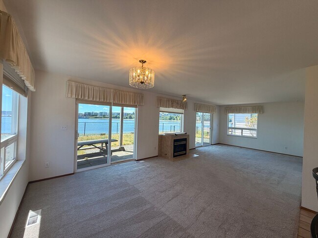 Foto del edificio - 307 Shore Dr