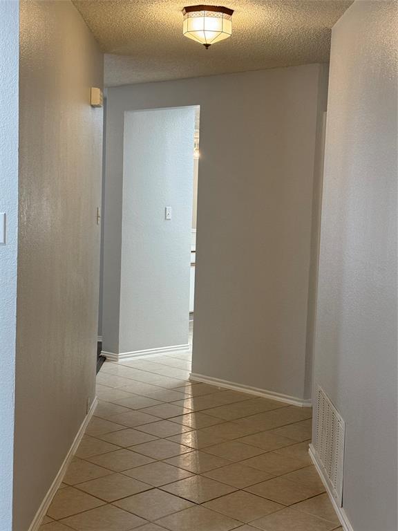 Foto del edificio - 9700 Copper Creek Dr