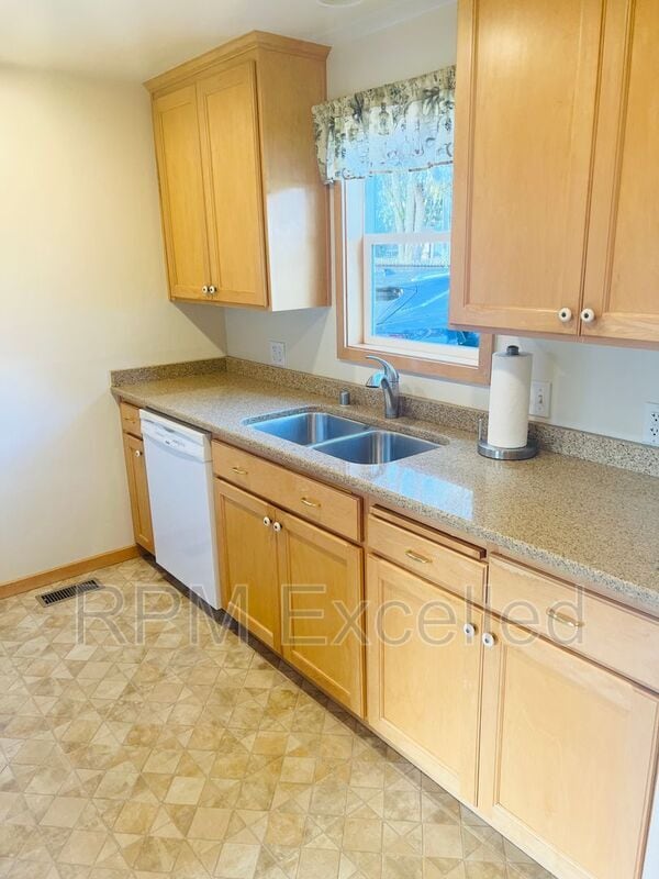 Photo - 112 SW 185th St House