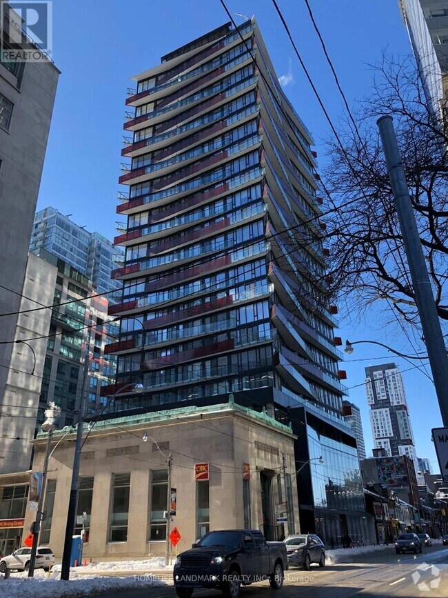 Building Photo - 215-1215 Queen St W