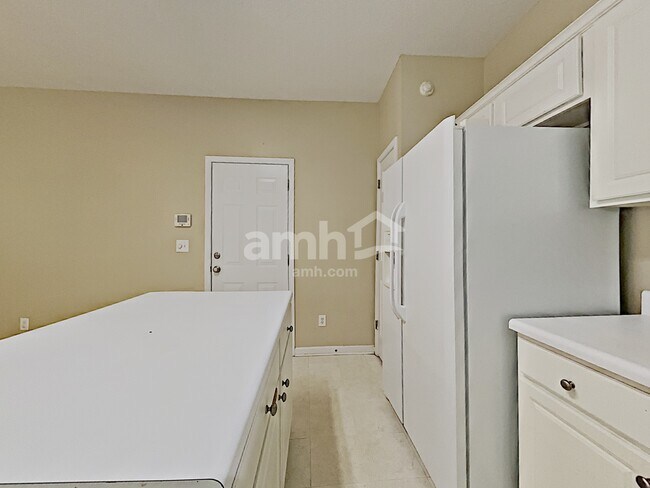 Foto del edificio - 4270 Ridgefair Dr