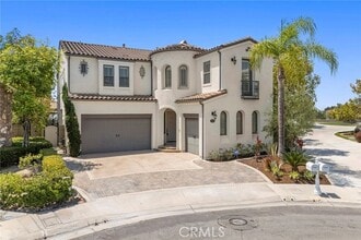 Building Photo - 18558 Oaklawn Ln
