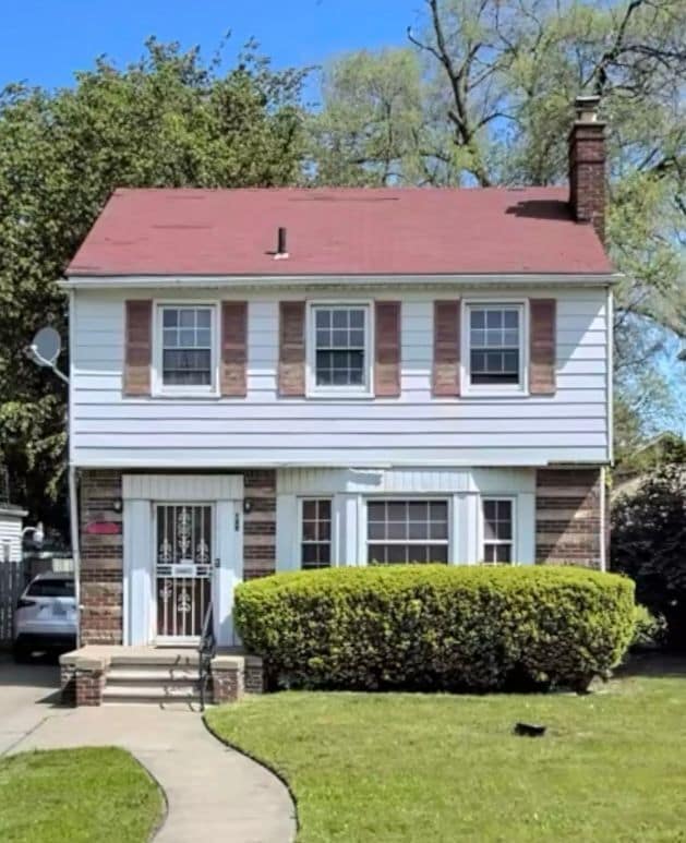 Primary Photo - 7370 Outer Dr W