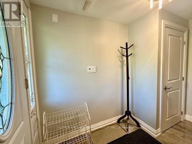 Photo du bâtiment - 5 Wycliffe Crescent