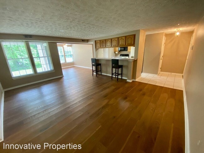 Building Photo - 2 br, 1 bath House - 627 Deering Road #2B