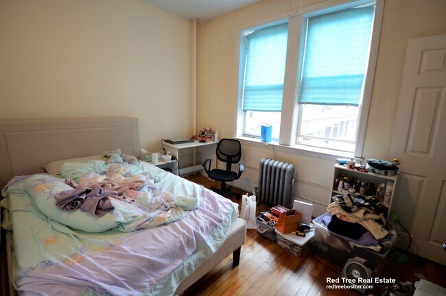 Foto del edificio - 324 St Paul St