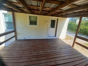 Building Photo - 10512 Litz Ave