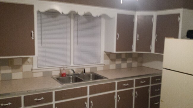 Foto del edificio - 807 Sycamore Ln
