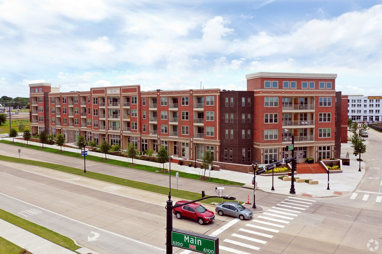 Central Square at Frisco 6235 Main St Frisco, TX Apartments for