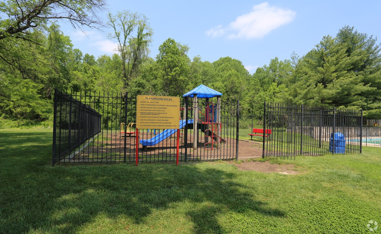 Foto principal - Woods at Addison