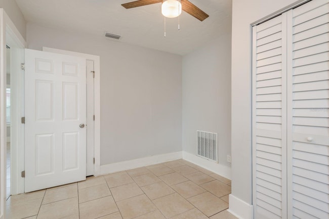 Foto del edificio - 3037 38th Ave N