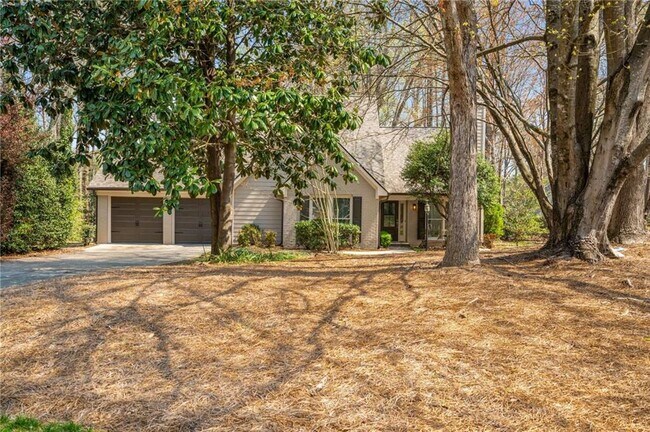 Foto del edificio - 1813 N Creek Cir