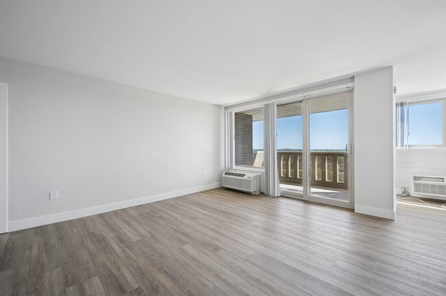 Photo - Towers at Wyncote Apartments