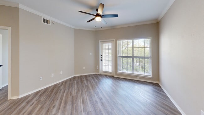 Interior Photo - Red Stone Ranch