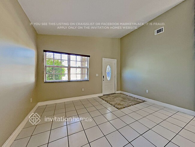 Foto del edificio - 8972 NW 148th St