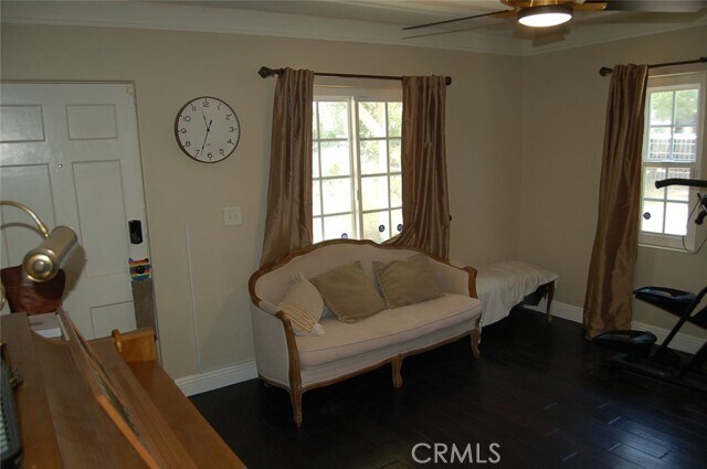 Foto del edificio - 1188 W Cypress Ave