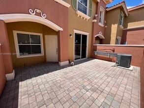 Building Photo - 721 SW 107th Ave