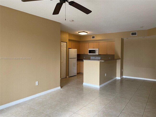 Foto del edificio - 8060 N Nob Hill Rd