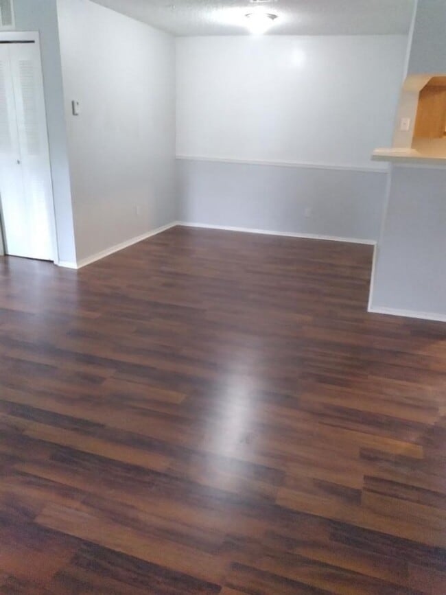 Photo - Oasis - # 10-201 Apartment