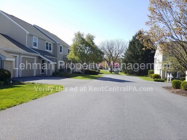 Foto del edificio - 207 Crescent Dr