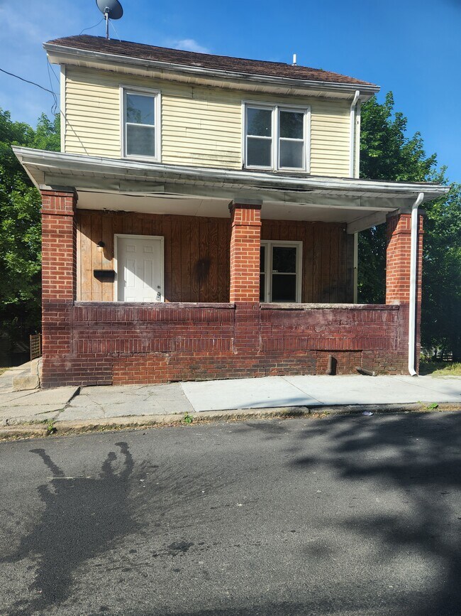 Building Photo - 1469 Washington Ave