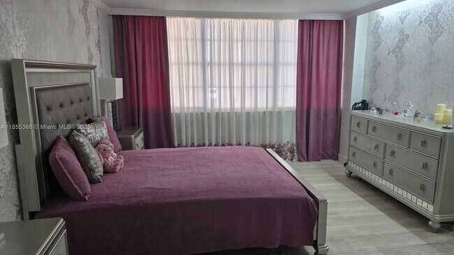 Foto del edificio - 1301 NE Miami Gardens Dr