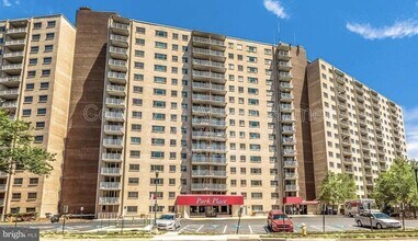Building Photo - 2500 N Van Dorn St