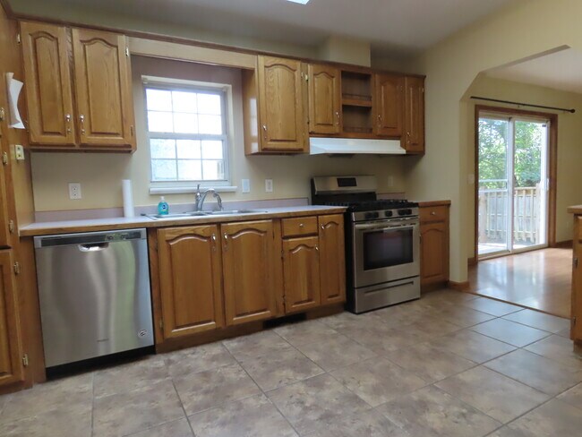 Building Photo - 2968 N 2659th Rd