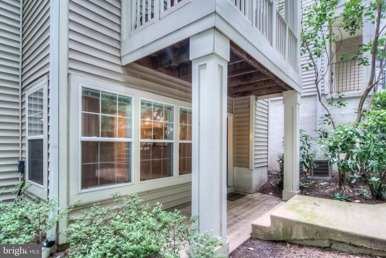 Primary Photo - 11401A Gate Hill Pl