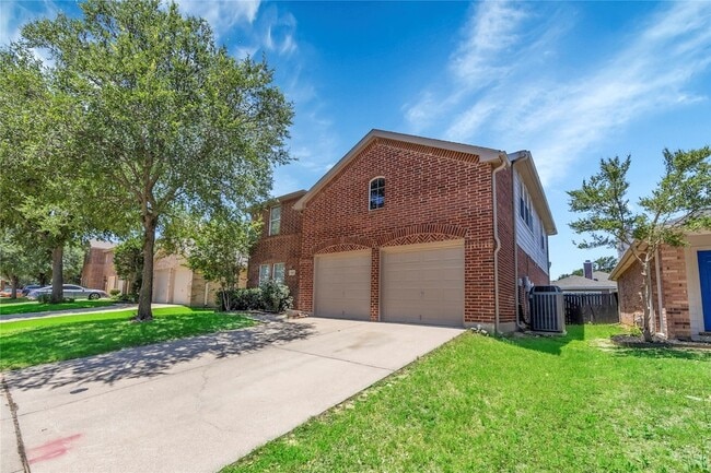Photo - 13221 Elmhurst Dr House
