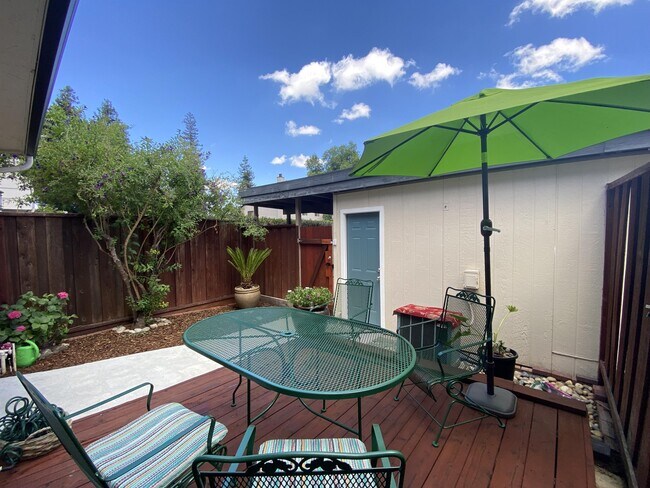 Building Photo - 1486 Carnot Dr