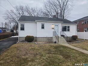 Building Photo - 3 Myrtle Ave